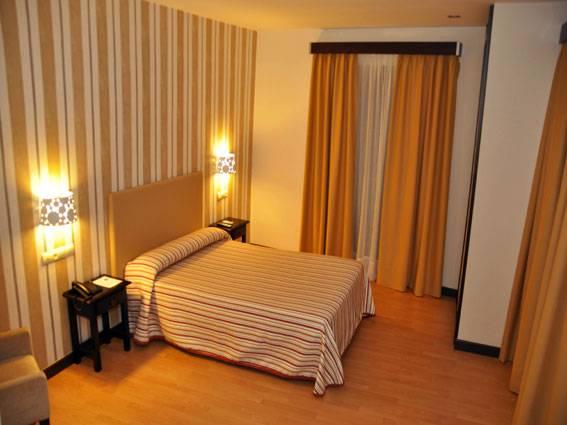 Hotel San Marcos Badajoz Pokoj fotografie